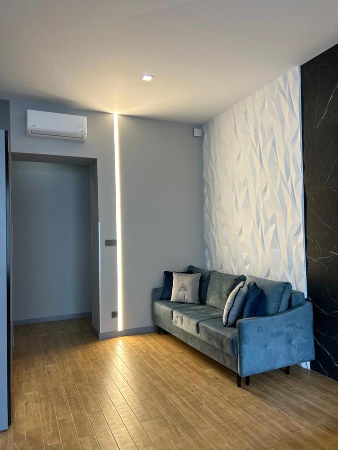 Central Family Boutique Apartments 2 Lviv Exterior photo