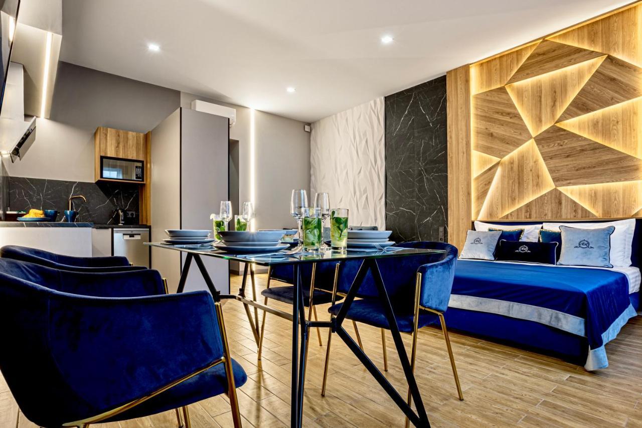 Central Family Boutique Apartments 2 Lviv Exterior photo